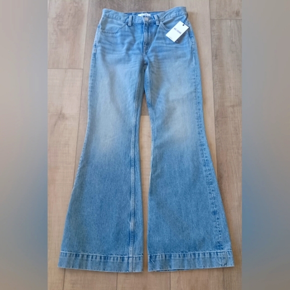 NWT RE/DONE 70s Women's Low Rise Bell Bottom Jeans in Lake Blue Denim Size 26 - Picture 5 of 7